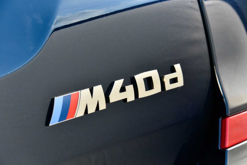 BMW M40d